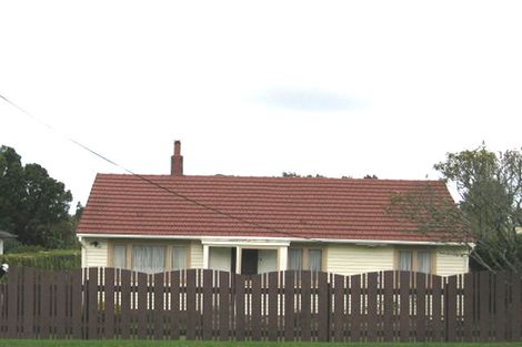 Photo of property in 11 Woodside Road, Massey, Auckland, 0614