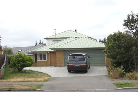 Photo of property in 33 Forest Drive, Parklands, Christchurch, 8083