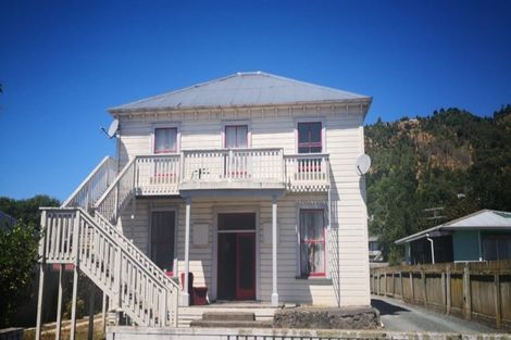 Photo of property in 25 Waimea Road, Nelson South, Nelson, 7010