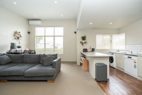 Photo of property in 2c Pitt Street, Frankton, Hamilton, 3204