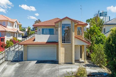 Photo of property in 15 Millstream Drive, Henderson, Auckland, 0610