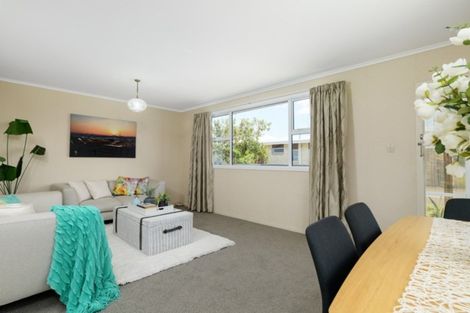 Photo of property in 1/92 Ngatai Road, Otumoetai, Tauranga, 3110