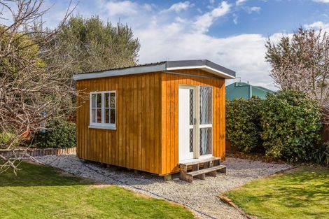 Photo of property in 21 Welsford Street, Woodend, 7610