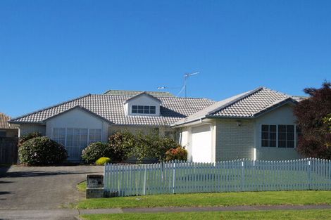 Photo of property in 110 Millhouse Drive, Northpark, Auckland, 2013