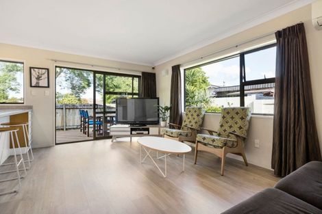 Photo of property in 22 Hillary Street, Chedworth, Hamilton, 3210