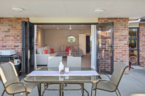 Photo of property in 23 Lough Bourne Drive, Pukekohe, 2120