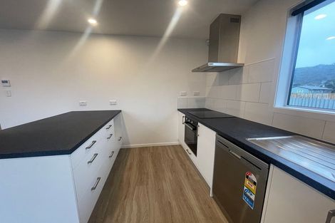 Photo of property in 31c Donnelley Drive, Wainuiomata, Lower Hutt, 5014