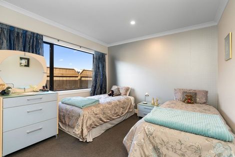 Photo of property in 6 Okarito Avenue, Levin, 5510