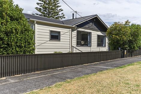 Photo of property in 29 Parris Street, Waitara, 4320