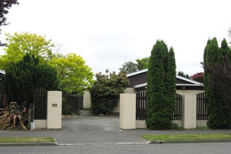 Photo of property in 21 Toorak Avenue, Avonhead, Christchurch, 8042