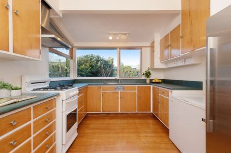 Photo of property in 62 Dale Road, Raumati South, Paraparaumu, 5032