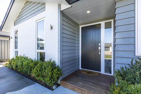 Photo of property in 14 Aparima Place, Awatoto, Napier, 4110