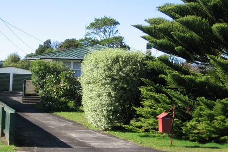 Photo of property in 21 Hill Crescent, Papakura, 2110