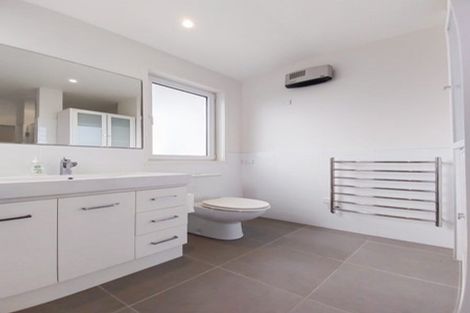 Photo of property in 61b Millen Avenue, Pakuranga, Auckland, 2010