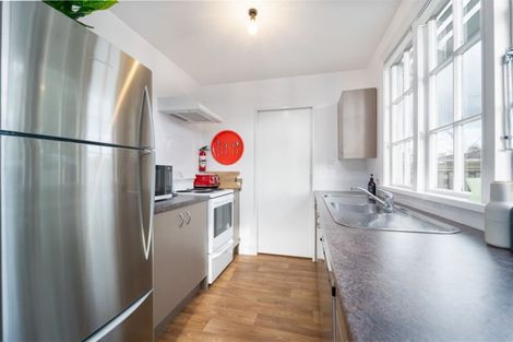 Photo of property in 11a Cologne Street, Martinborough, 5711