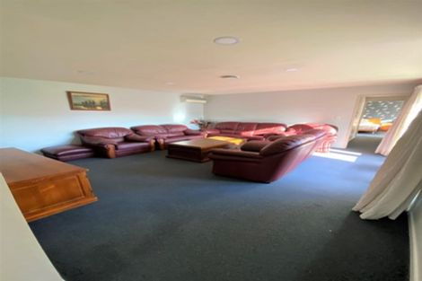 Photo of property in 35 Mappleton Avenue, Burnside, Christchurch, 8053