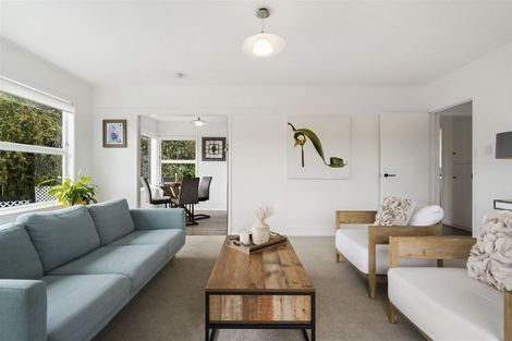 Photo of property in 19 Agincourt Street, Glenfield, Auckland, 0629