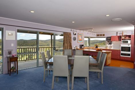 Photo of property in 1 Waterview Place, Haruru, 0204