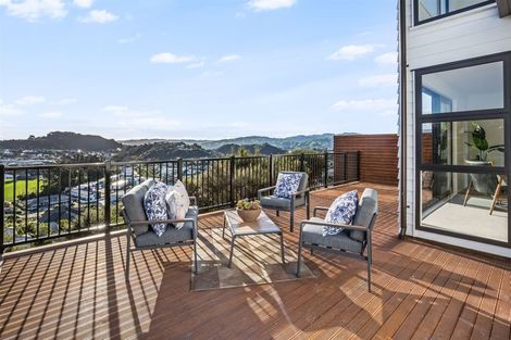 Photo of property in 176b Navigation Drive, Whitby, Porirua, 5024