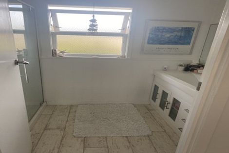 Photo of property in 1/11 Northumberland Avenue, Hauraki, Auckland, 0622