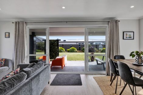 Photo of property in 51d Rata Street, Hawera, 4610