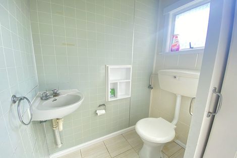 Photo of property in 2/1 Preston Avenue, Mount Albert, Auckland, 1025