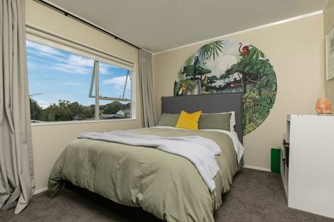 Photo of property in 1/10 Mannering Place, Hillcrest, Auckland, 0627