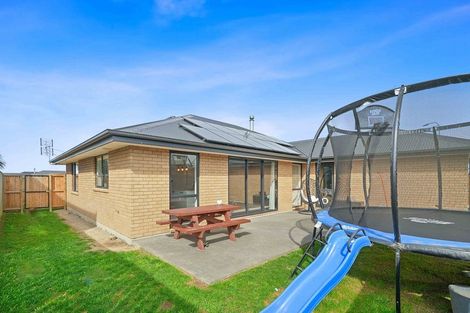 Photo of property in 19 Cressy Place, Darfield, 7510