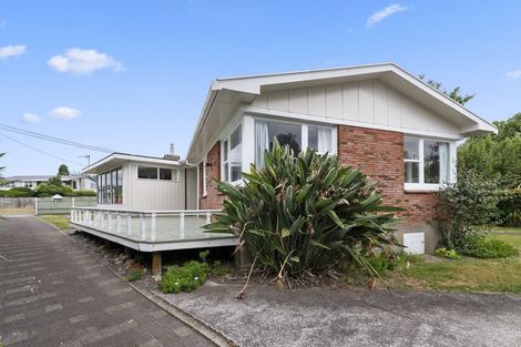 Photo of property in 7 Elliott Crescent, Owhata, Rotorua, 3010