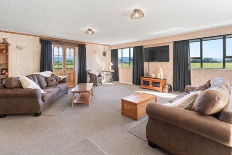 Photo of property in 388 Kahutara Road, Kahutara, Featherston, 5771