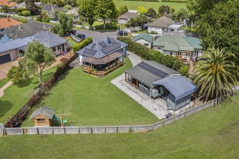 Photo of property in 37 Village Way, Ardmore, Papakura, 2582