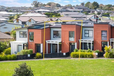 Photo of property in 12 Fermi Lane, Papakura, 2110