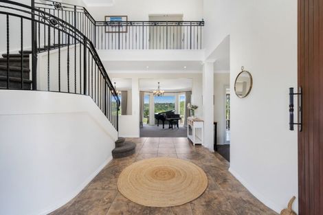 Photo of property in 204 Broomfields Road, Whitford, Howick, 2571