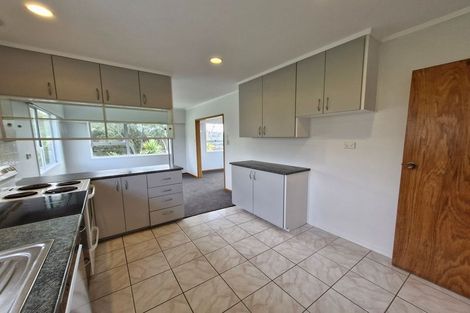 Photo of property in 2 Alexander Avenue, Torbay, Auckland, 0630