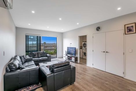 Photo of property in 1c Falabella Lane, Karaka, Papakura, 2113