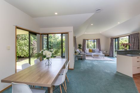 Photo of property in 6 Oakview Lane, Cashmere, Christchurch, 8022