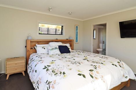 Photo of property in 2 Jessop Street, South Hill, Oamaru, 9400