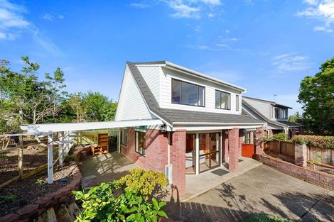 Photo of property in 1/22 Cornelian Crescent, Half Moon Bay, Auckland, 2012