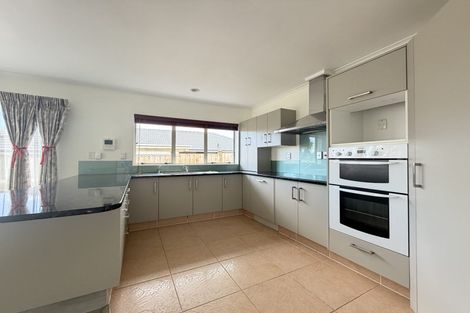 Photo of property in 34 Millhouse Drive, Northpark, Auckland, 2013