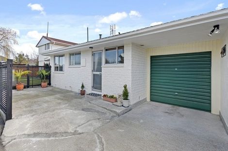 Photo of property in 2/30 Garvins Road, Hornby, Christchurch, 8042