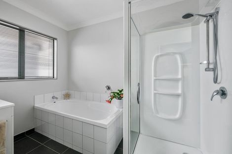 Photo of property in 12 Seddul Bahr Road, Trentham, Upper Hutt, 5018