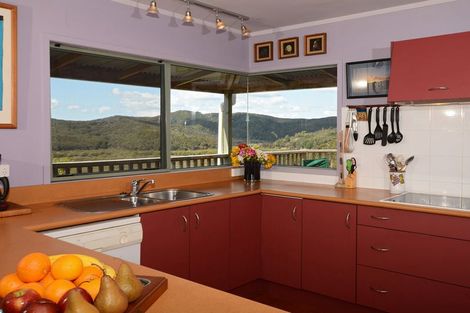 Photo of property in 1 Waterview Place, Haruru, 0204