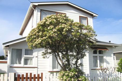 Photo of property in 23 Freyberg Street, Lyall Bay, Wellington, 6022