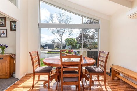 Photo of property in 87 Dunbarton Street, Redwood, Christchurch, 8051