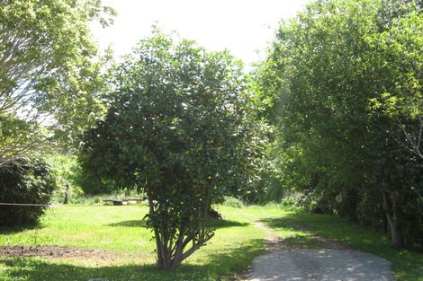 Photo of property in 3 Hinekura Road, Tolaga Bay, 4077