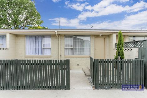 Photo of property in 2/79 Champion Street, Edgeware, Christchurch, 8013