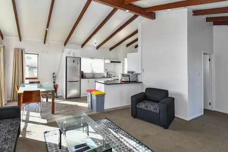 Photo of property in 261 Mahia Road, Weymouth, Auckland, 2103