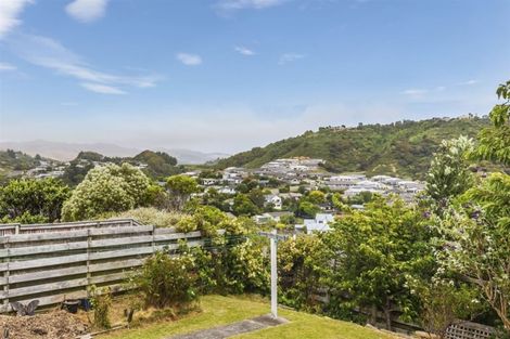 Photo of property in 128 Kahu Road, Paremata, Porirua, 5024