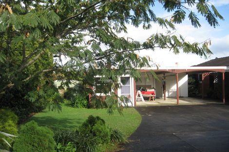 Photo of property in 3 Archmillen Avenue, Pakuranga Heights, Auckland, 2010