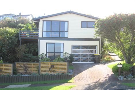 Photo of property in 9 Inlet View, Titahi Bay, Porirua, 5022